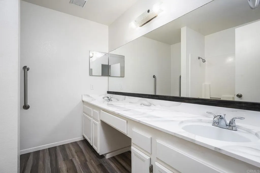 https://cdn.realtyfeed.com/cdn/127/306712771/cd7b5ba84619dc2a56b1ae6943305c8f.webp
