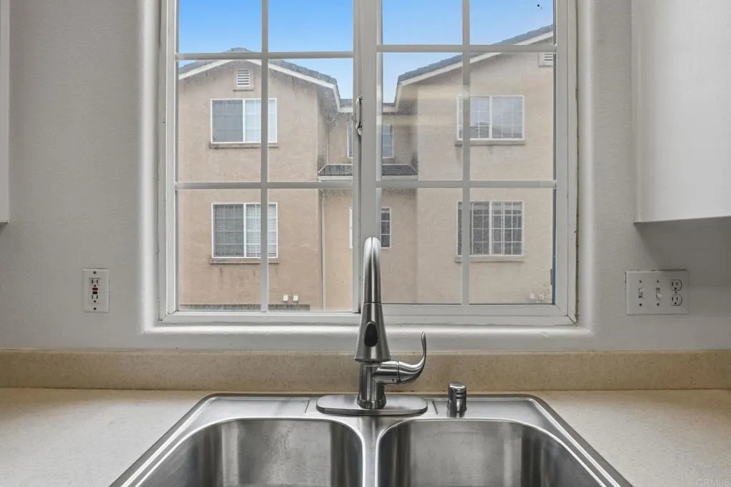 https://cdn.realtyfeed.com/cdn/127/306712795/6953cdae4a51e6cd39f73677cd1f72e9.webp