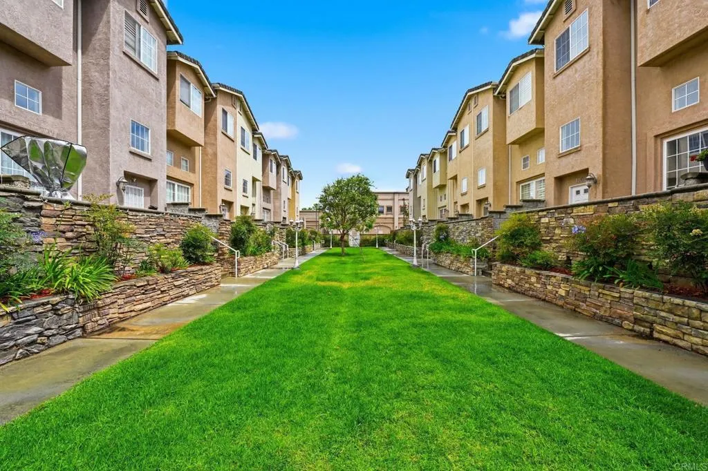 https://cdn.realtyfeed.com/cdn/127/306712795/7072112b2d65c4bf280bbeae378a58ed.webp