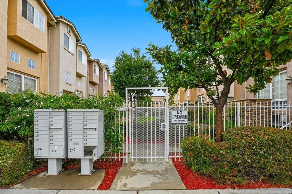 https://cdn.realtyfeed.com/cdn/127/306712795/708d99c790868a323e2a078fc83242cb.webp