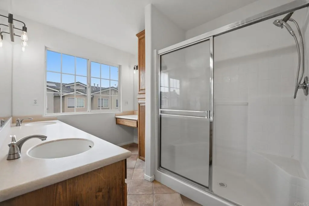 https://cdn.realtyfeed.com/cdn/127/306712795/e08444bcf3a597179264a320f2ecdff7.webp