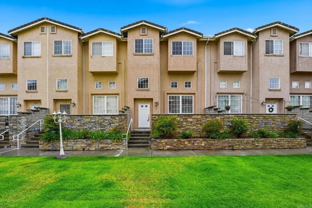 https://cdn.realtyfeed.com/cdn/127/306712795/f82867378d09f2956c448f060cecca41.webp