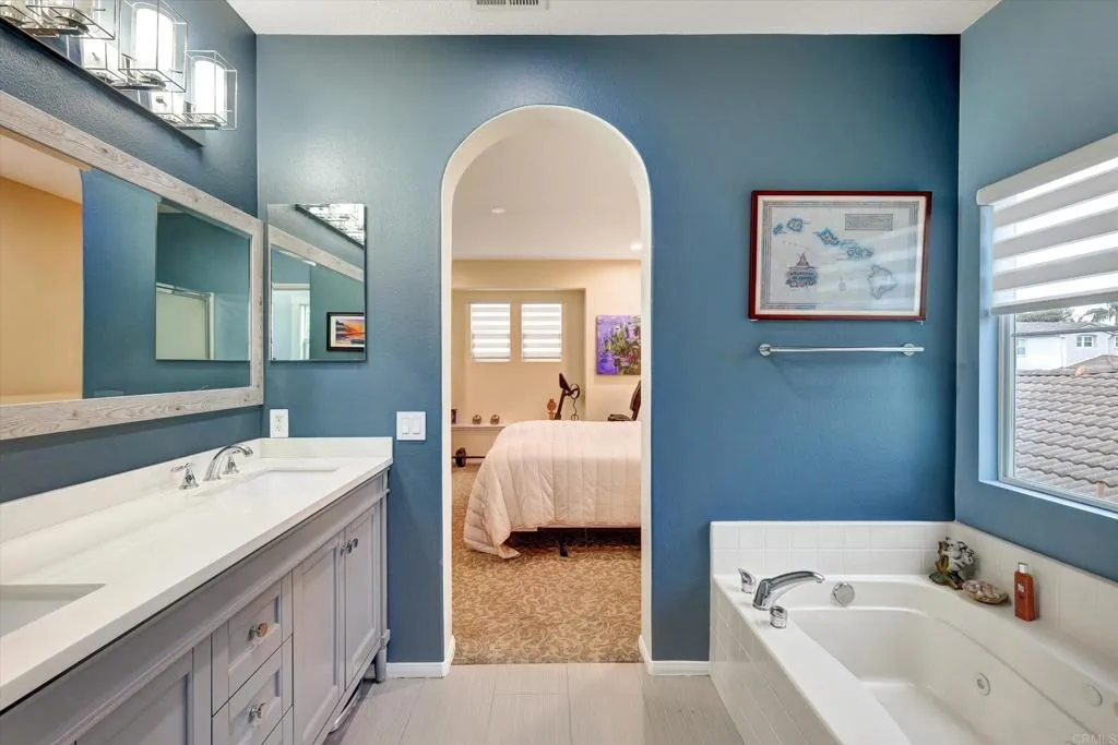 https://cdn.realtyfeed.com/cdn/127/306712810/a325ded27a847f38e23d9c8a354ecf22.webp