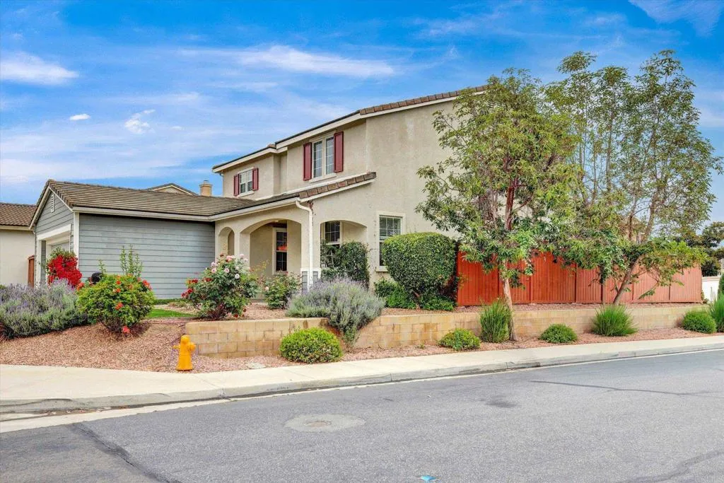 https://cdn.realtyfeed.com/cdn/127/306712810/e1af9a09a1d530a6ec1d83b707b76ce1.webp