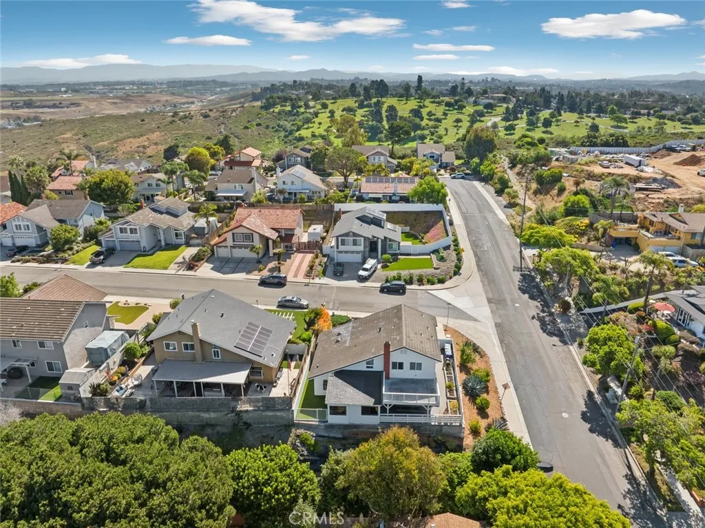 https://cdn.realtyfeed.com/cdn/127/306712811/44dbcd596a94cf8018707be578f51278.webp