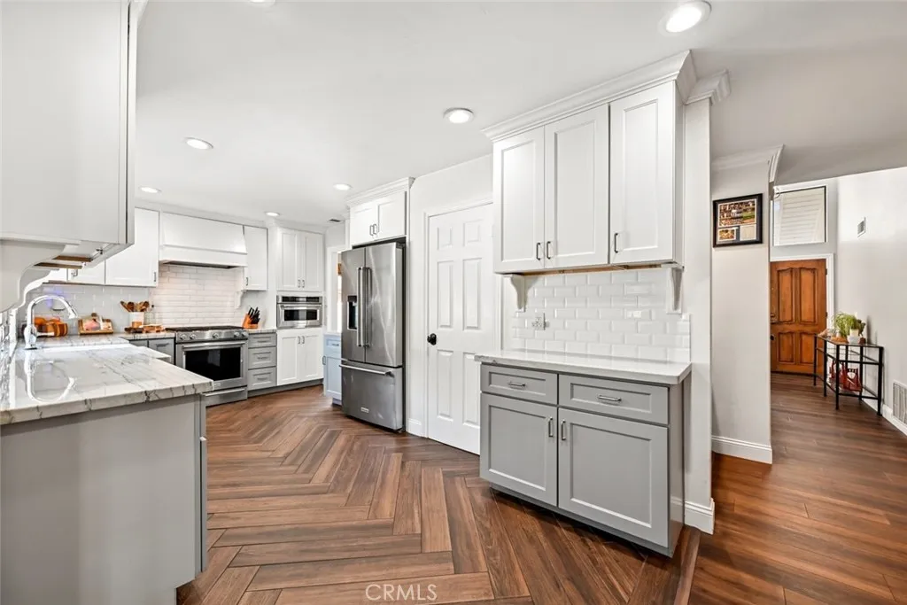 https://cdn.realtyfeed.com/cdn/127/306712811/5327410c5af6e186bd771b84323aa5b4.webp