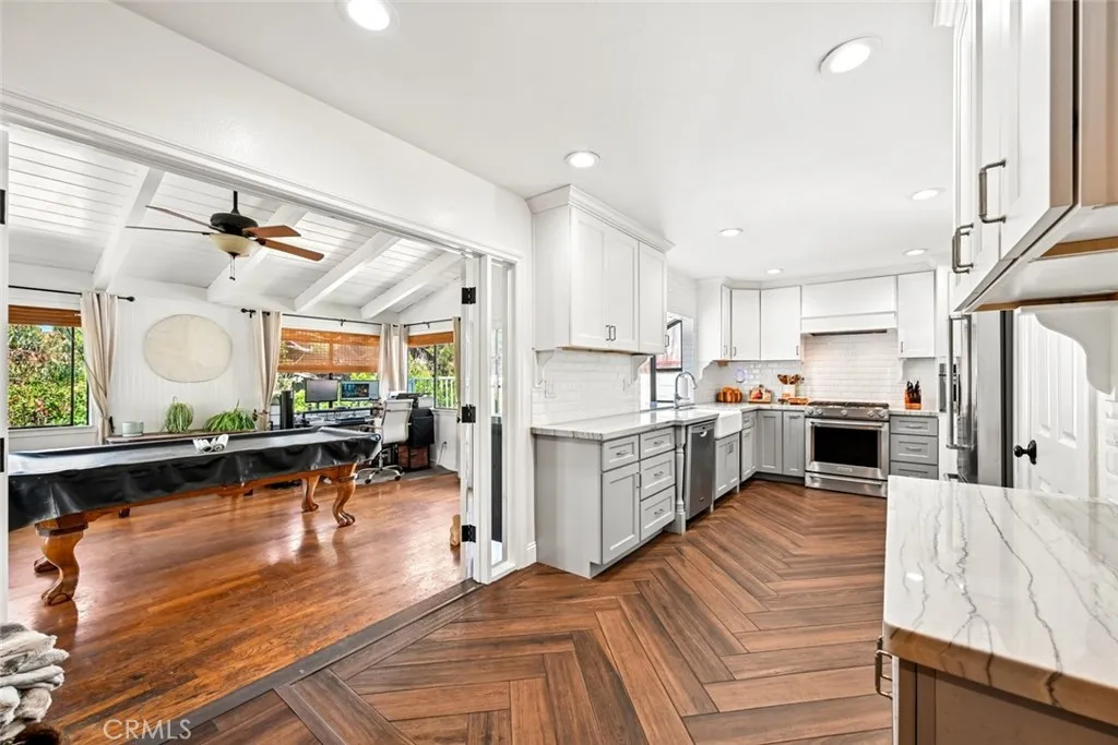 https://cdn.realtyfeed.com/cdn/127/306712811/7ee6cc8855ded638fc62c9e3f54044f3.webp