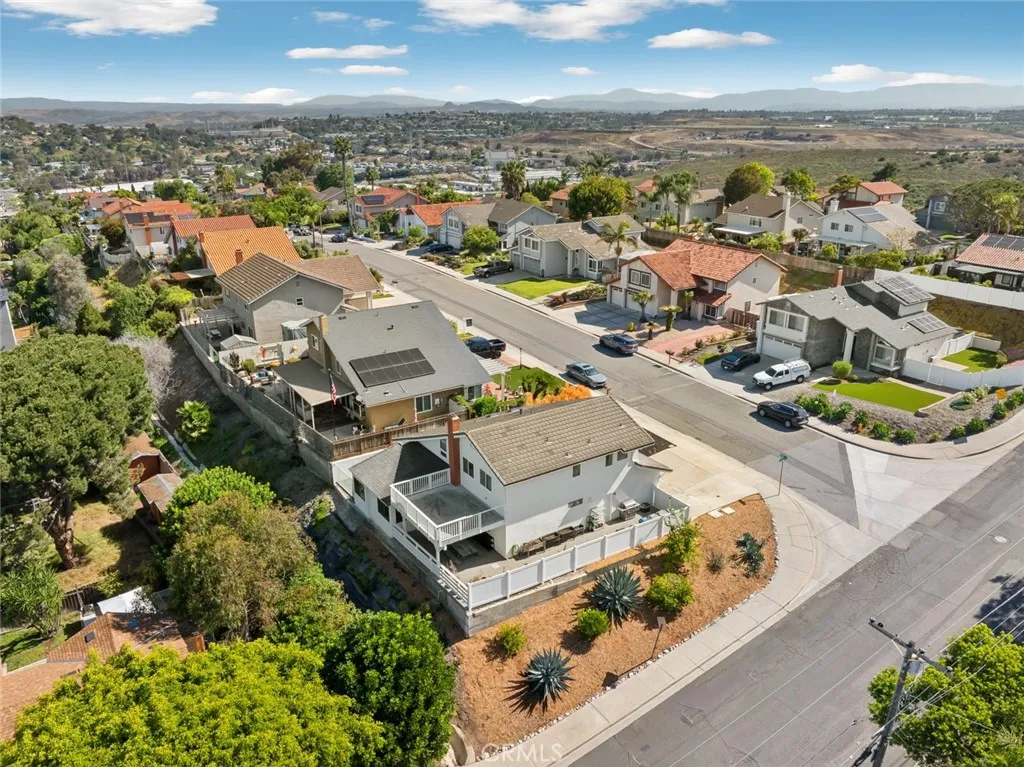 https://cdn.realtyfeed.com/cdn/127/306712811/818cffb7ca27b1241c42d55e78687afa.webp