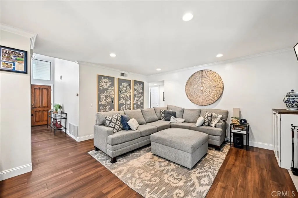 https://cdn.realtyfeed.com/cdn/127/306712811/a0af444664ec2768d5cd91085455255b.webp