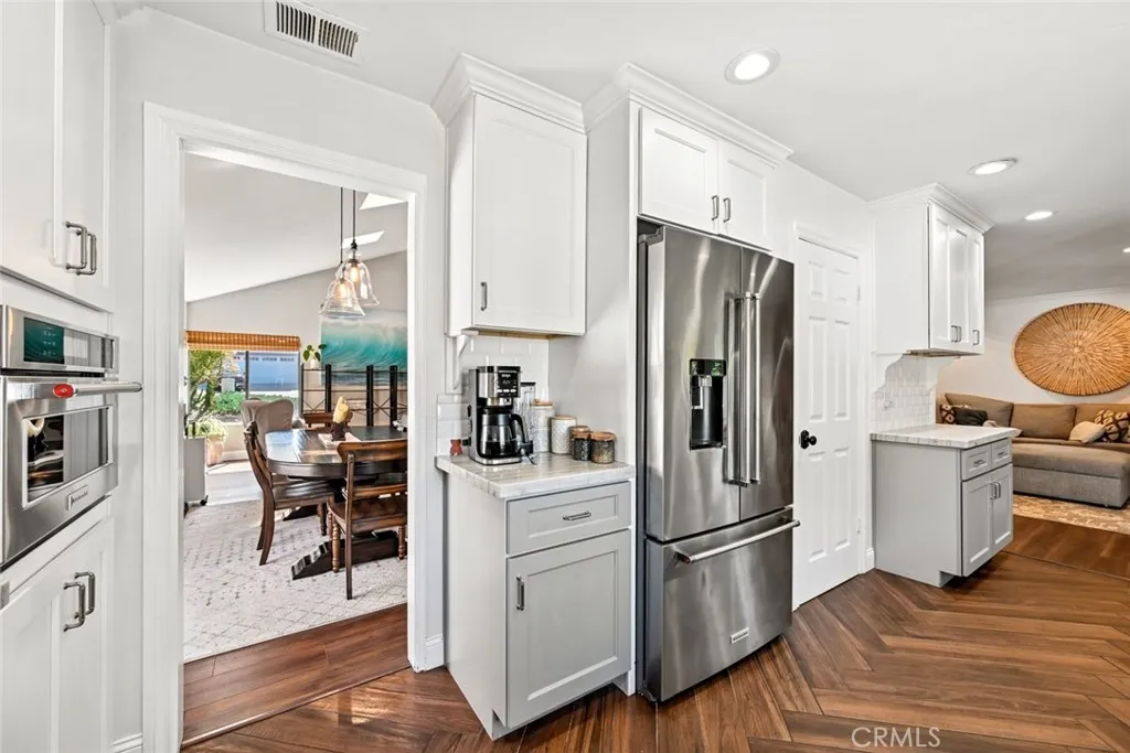 https://cdn.realtyfeed.com/cdn/127/306712811/aa3de3254c0682d562fc5c63f228c6a3.webp