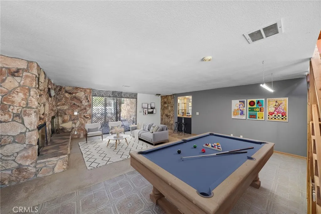 https://cdn.realtyfeed.com/cdn/127/306712832/46ecdd417eb75372887cbfd3c1e0ccba.webp