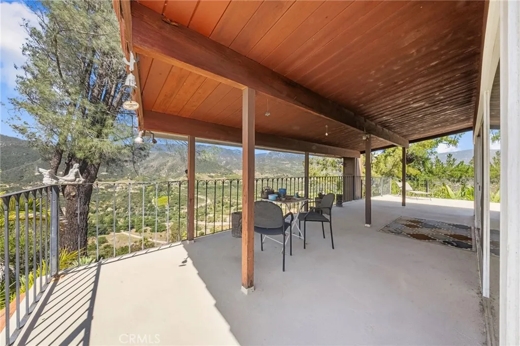 https://cdn.realtyfeed.com/cdn/127/306712832/73fa842c2e288f2dd9f1607fee29772f.webp