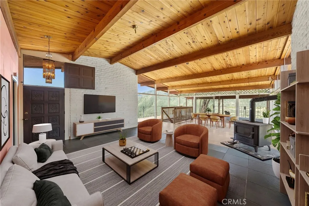 https://cdn.realtyfeed.com/cdn/127/306712832/bd73883ddf7a9f2aadb2bf3f9562538d.webp