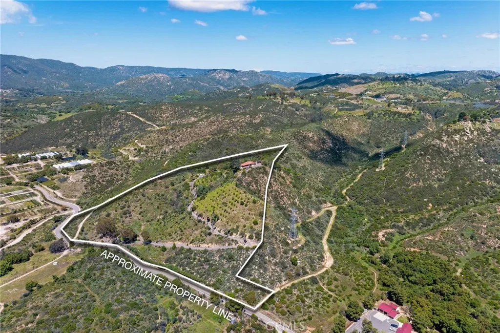 https://cdn.realtyfeed.com/cdn/127/306712832/f07782c107203a10faaa254d811c571c.webp