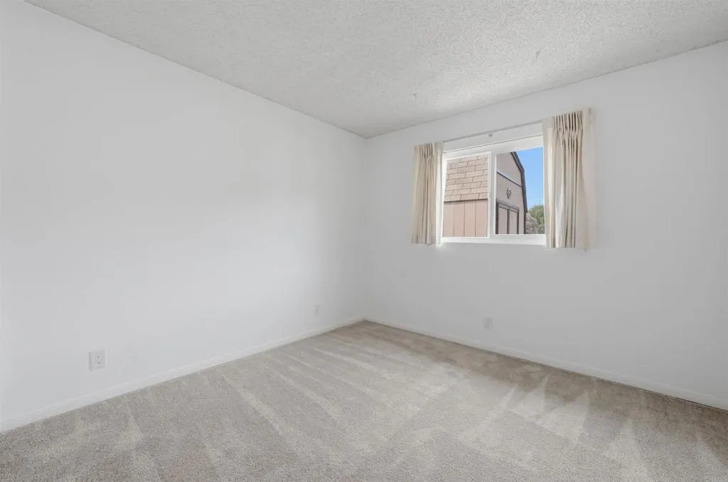 https://cdn.realtyfeed.com/cdn/127/306712841/2b095c813e0a00cd49f8fbc4504cbd0a.webp