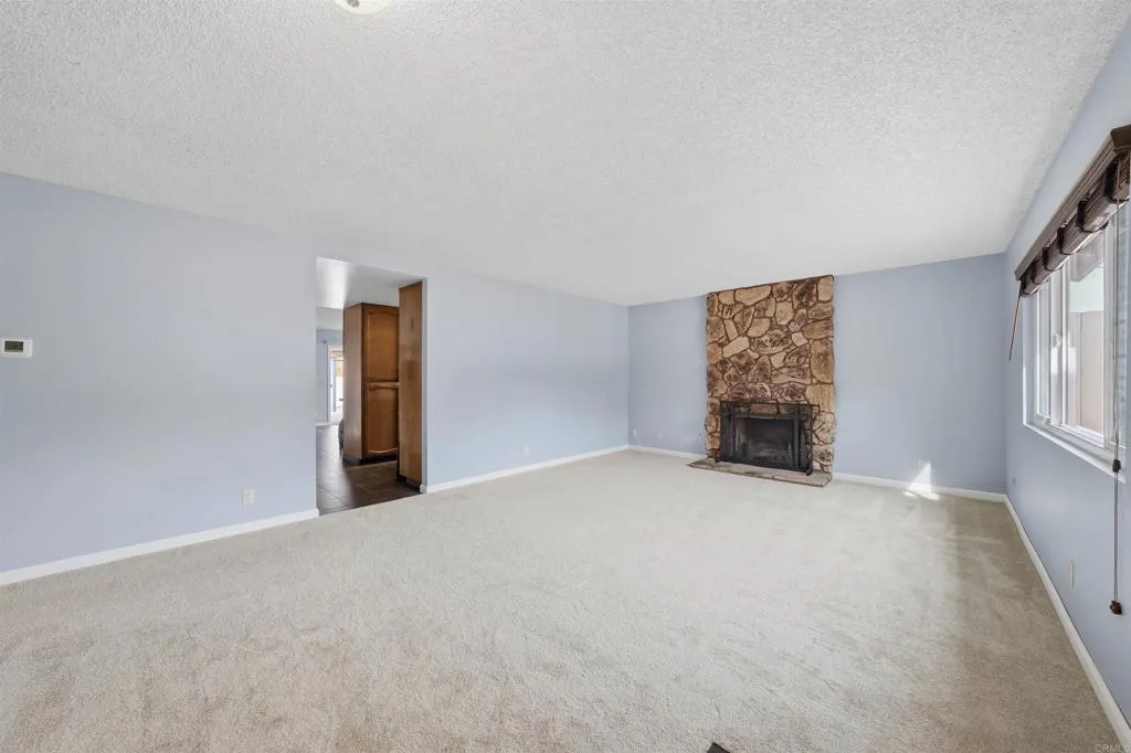 https://cdn.realtyfeed.com/cdn/127/306712841/30d952c3d916bb577ed09aa7f9162b6e.webp