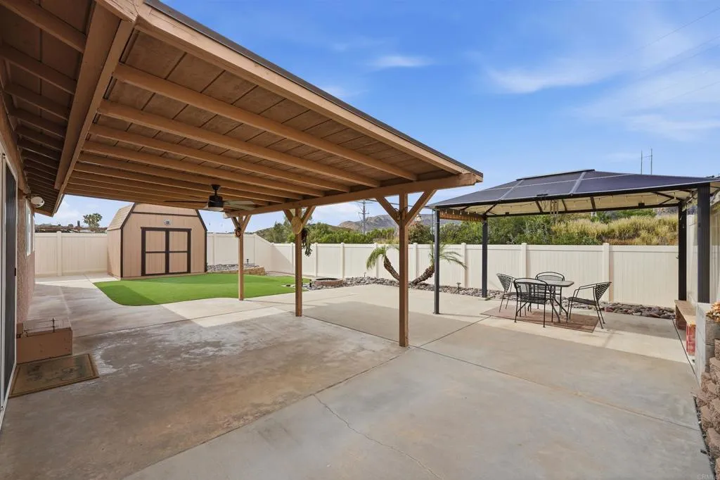 https://cdn.realtyfeed.com/cdn/127/306712841/390eb72652db9d12a67f957d5221c144.webp