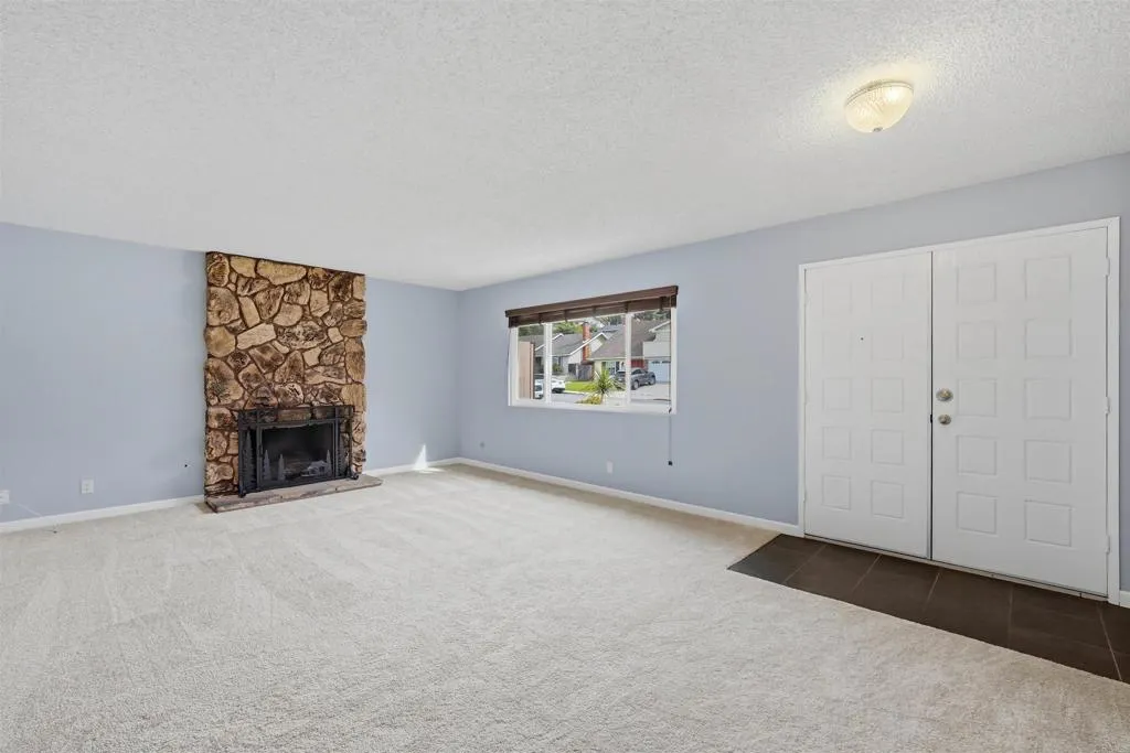 https://cdn.realtyfeed.com/cdn/127/306712841/a50ed3ef532c7c3e7158f8eaec53a2db.webp
