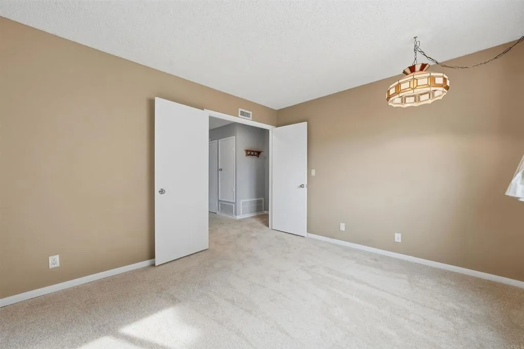 https://cdn.realtyfeed.com/cdn/127/306712841/ad737e84a4a336ced13287445a751197.webp