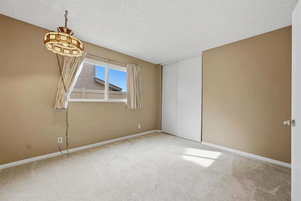 https://cdn.realtyfeed.com/cdn/127/306712841/b0698f1541c7392a39e5968193e10abc.webp