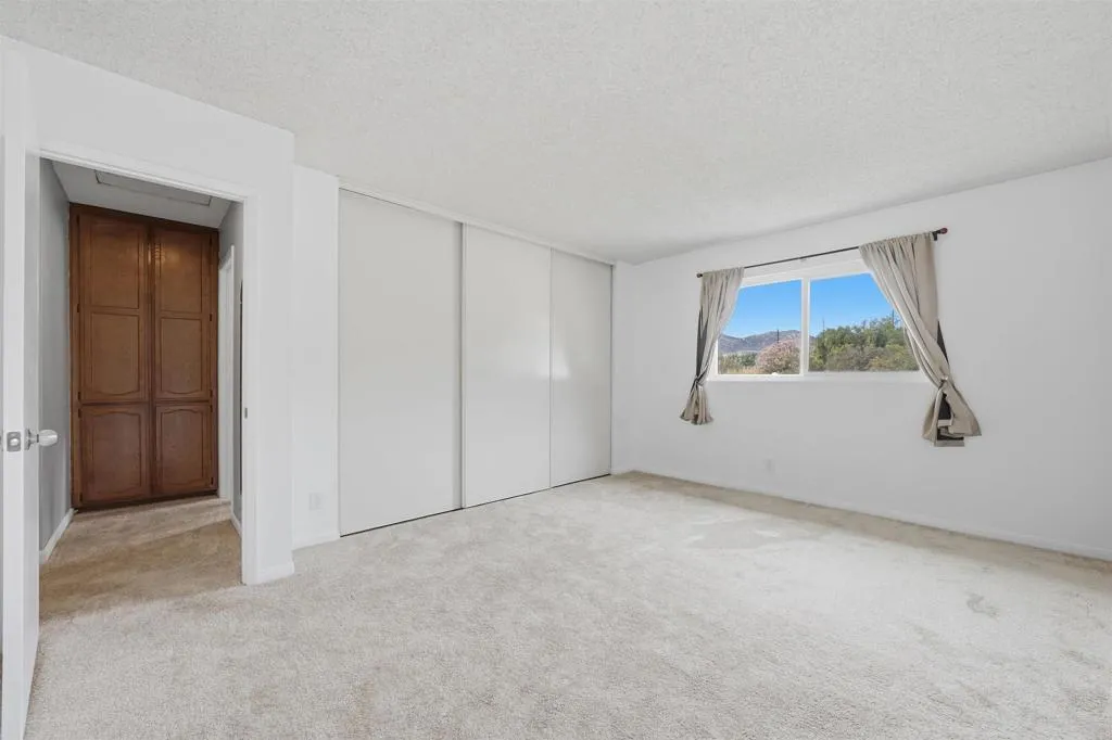 https://cdn.realtyfeed.com/cdn/127/306712841/defc73e3425201ad77f85a29f73b73ab.webp