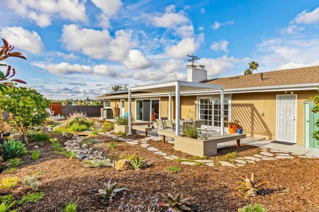 https://cdn.realtyfeed.com/cdn/127/306712908/d85b536730534049b2497adc303fb46d.webp
