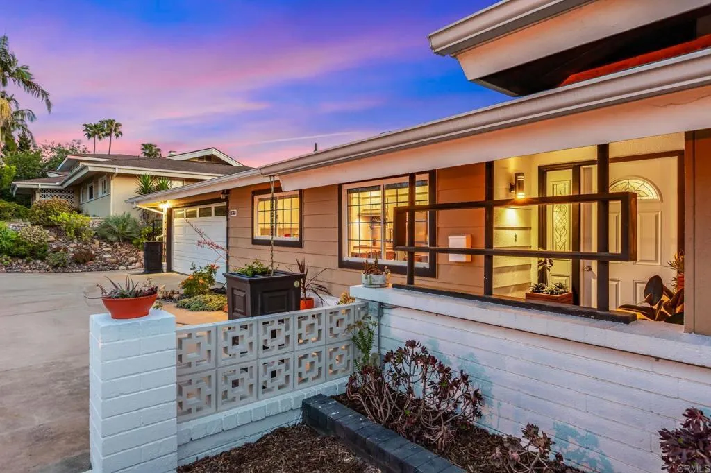 https://cdn.realtyfeed.com/cdn/127/306712908/ee2136a14dd64d8c5f2ebc4c043d511c.webp