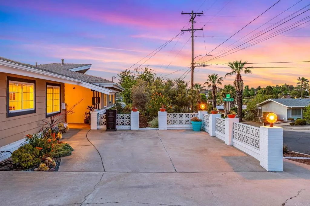 https://cdn.realtyfeed.com/cdn/127/306712908/f7080729431a78220e62a785e1edc5df.webp