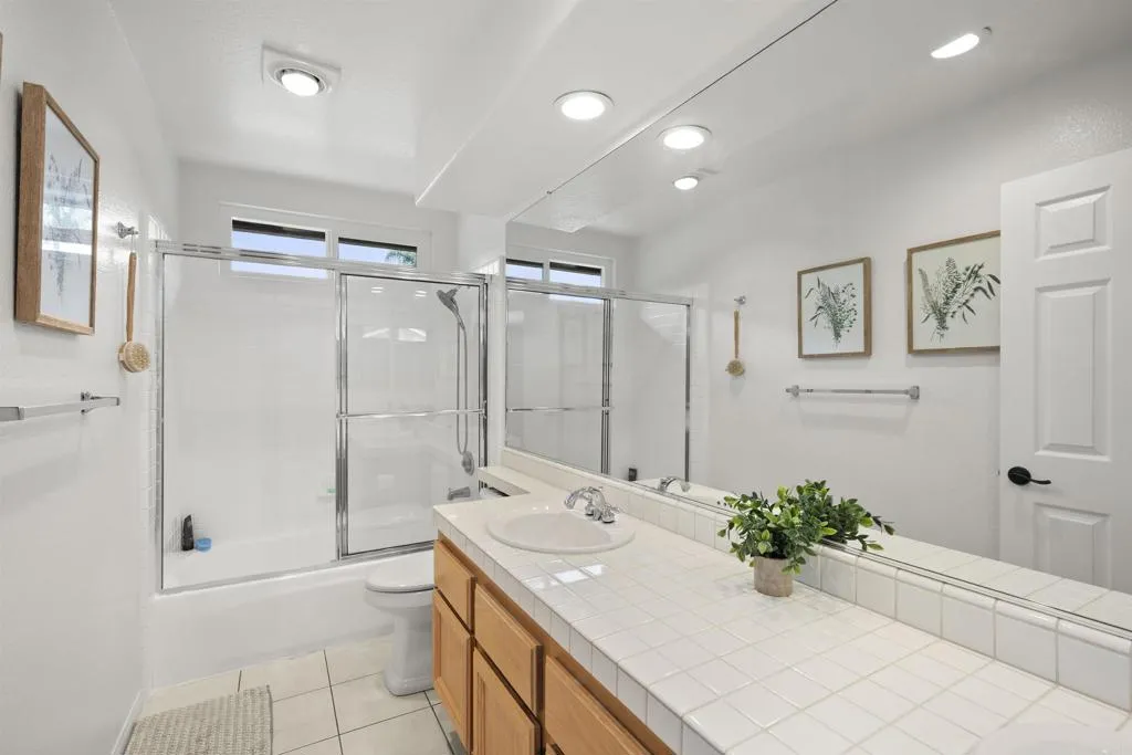 https://cdn.realtyfeed.com/cdn/127/306712912/2135d2a78d4263cf91a705b966fb315e.webp
