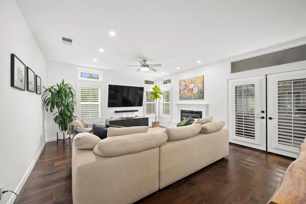 https://cdn.realtyfeed.com/cdn/127/306712912/3a3ca4958d753ff7bd045ef758194bf2.webp