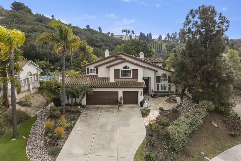 https://cdn.realtyfeed.com/cdn/127/306712912/612f76abdbc5c8a821f1f21c917f6edf.webp