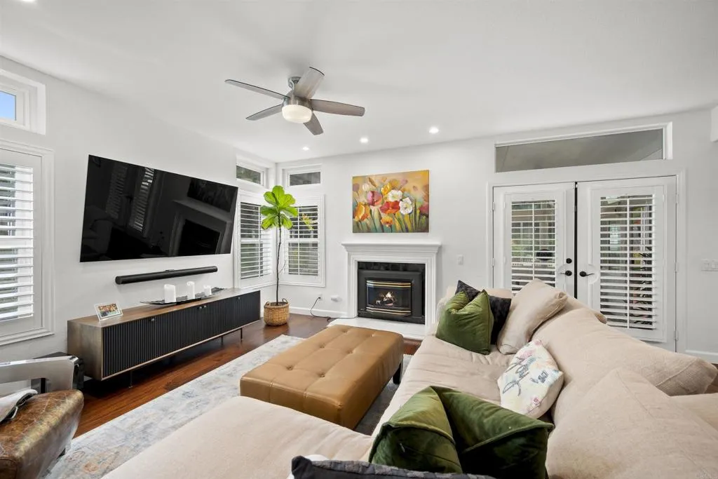 https://cdn.realtyfeed.com/cdn/127/306712912/a7aceabb87e9305126c6c9f16e0dba4e.webp
