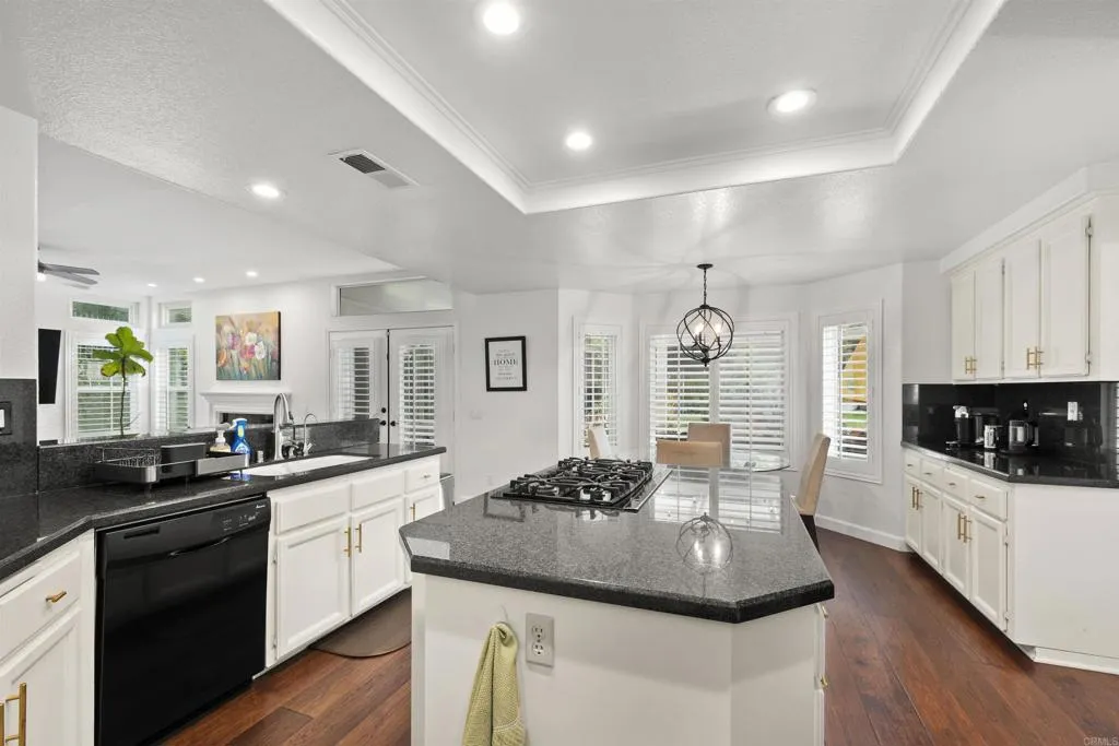 https://cdn.realtyfeed.com/cdn/127/306712912/e750de31af558a60bf642f0952dc3871.webp