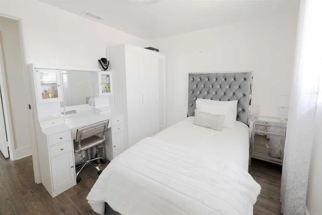 https://cdn.realtyfeed.com/cdn/127/306712916/179583f8263364c30b9078aaa2e5a5f0.webp