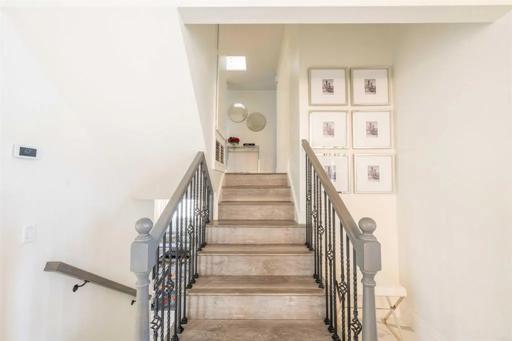 https://cdn.realtyfeed.com/cdn/127/306712916/bddbebf8a20a7ac26d7c0e118e1d45b6.webp