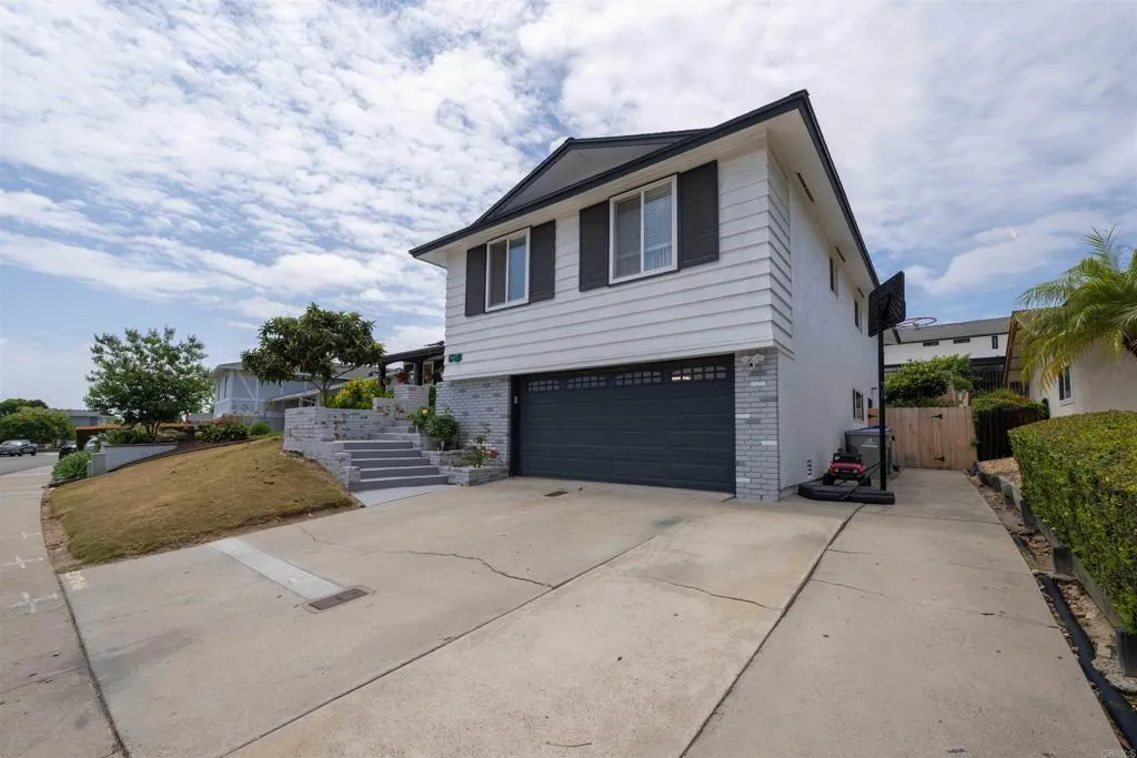 https://cdn.realtyfeed.com/cdn/127/306712916/c215bb9a30d729ba6621e66052c5192e.webp