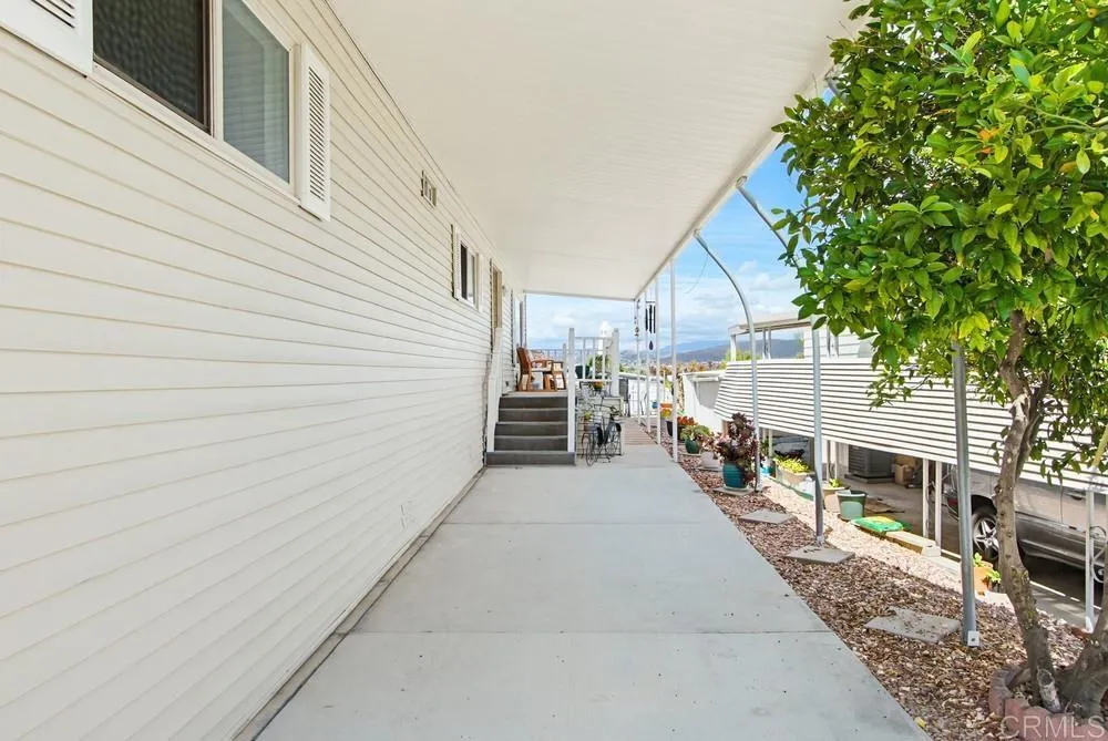https://cdn.realtyfeed.com/cdn/127/306712937/19d9d7c89c3ab5b427834890aaf9ff75.webp
