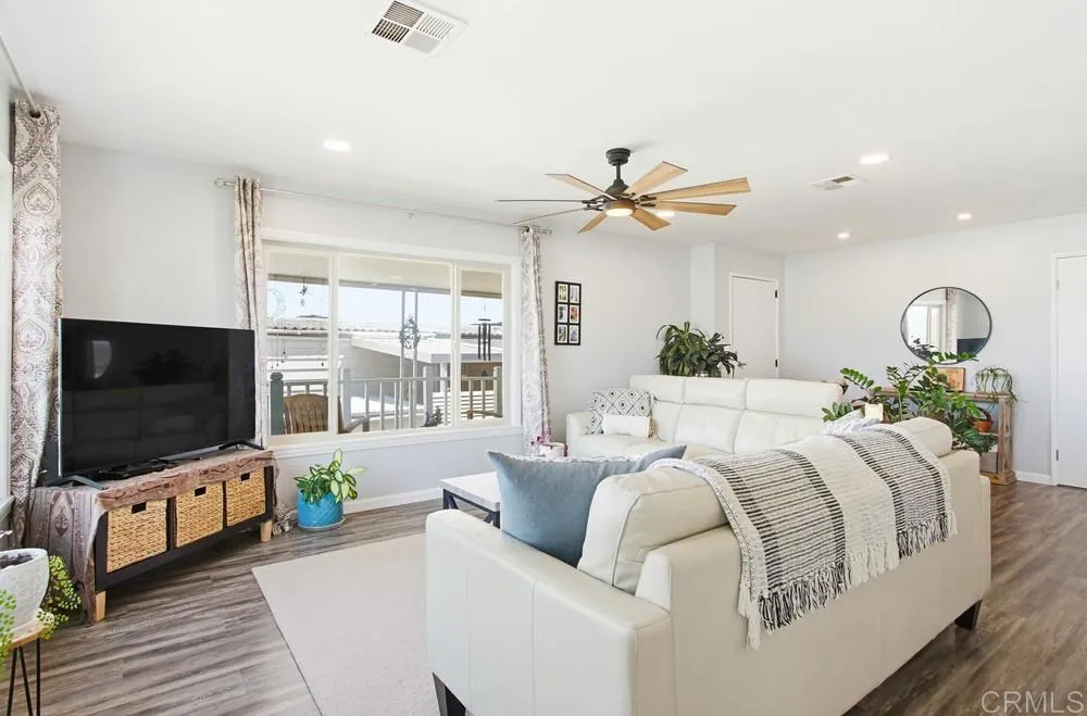 https://cdn.realtyfeed.com/cdn/127/306712937/427c8dfb56fd679128d02033d660361b.webp