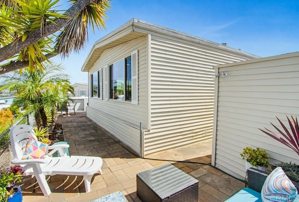https://cdn.realtyfeed.com/cdn/127/306712937/b959d87d0e6c57178326458059144a2f.webp