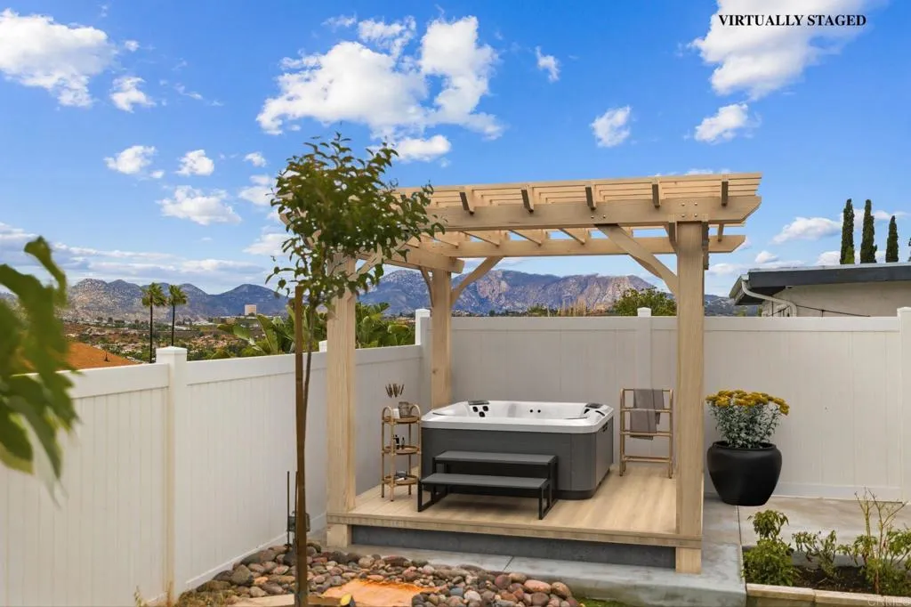 https://cdn.realtyfeed.com/cdn/127/306712941/9f9ebe12d1c5e3fdb362c566c3b5d342.webp