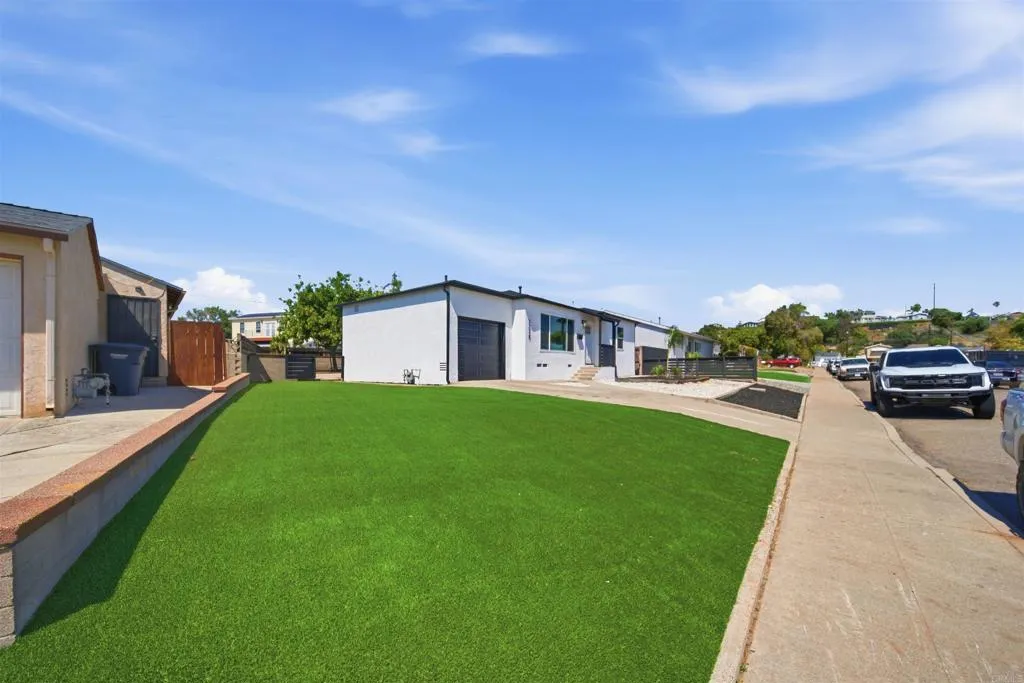 https://cdn.realtyfeed.com/cdn/127/306713016/069ee5afc25cdc960d257375d3f7c885.webp
