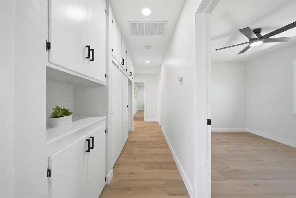 https://cdn.realtyfeed.com/cdn/127/306713016/59f32e22d76dfd116a441eeea8903170.webp
