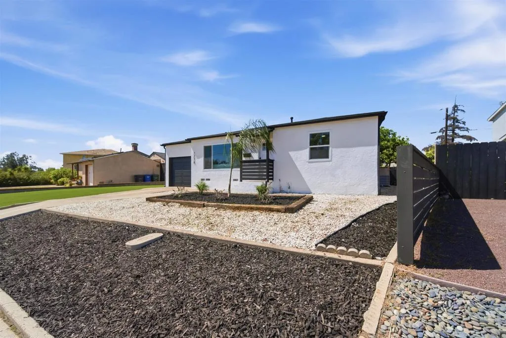 https://cdn.realtyfeed.com/cdn/127/306713016/9c2debba26007e3ce60575b1f9a1b186.webp