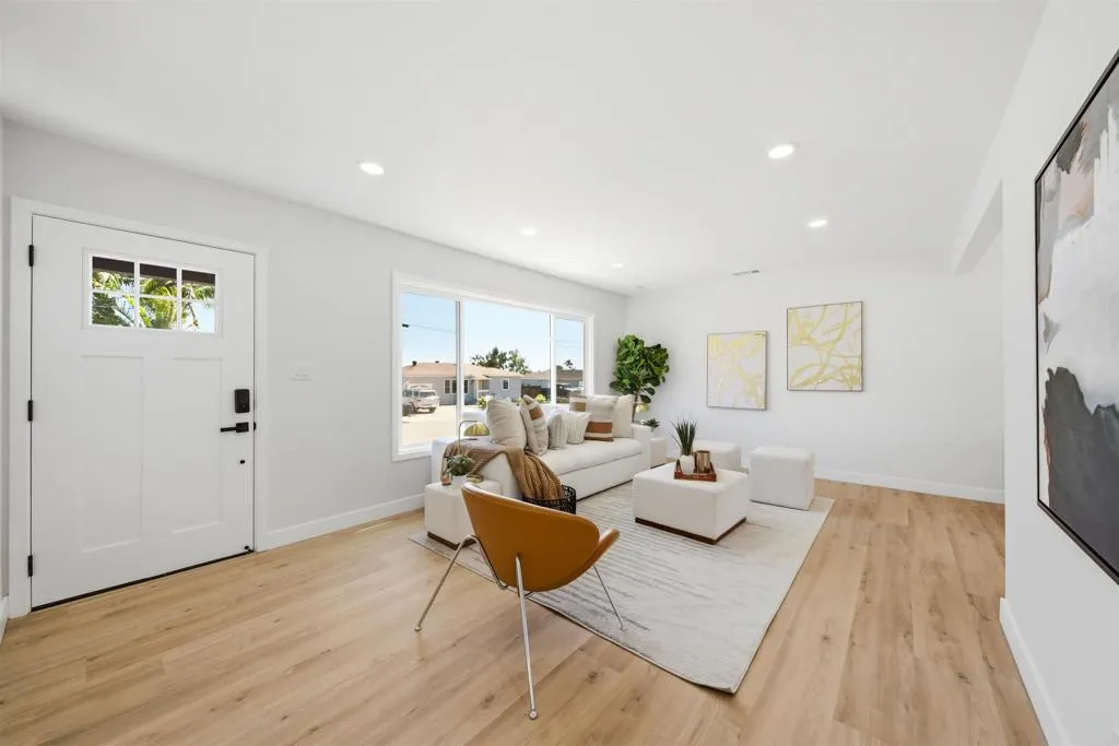 https://cdn.realtyfeed.com/cdn/127/306713016/afc50682df380677fd2f0496ac56e194.webp