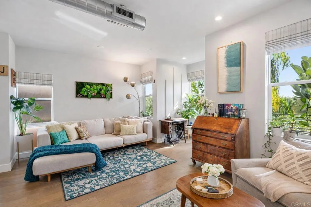 https://cdn.realtyfeed.com/cdn/127/306713019/7c2038d1bd8e2b742a0c3df7736c7451.webp