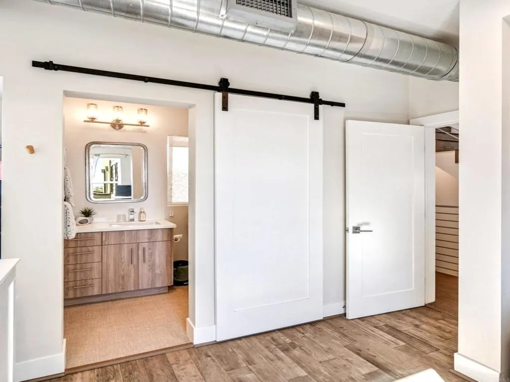 https://cdn.realtyfeed.com/cdn/127/306713019/ea4512a16ddf239112a04fac8de8c549.webp