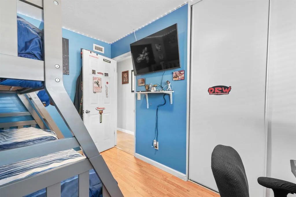 https://cdn.realtyfeed.com/cdn/127/306713027/1ed85c64bc6a87cb559f6a3f91782d17.webp