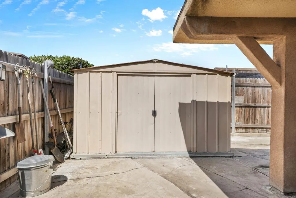 https://cdn.realtyfeed.com/cdn/127/306713027/36e669a725c444fc406eec73a720b3fb.webp