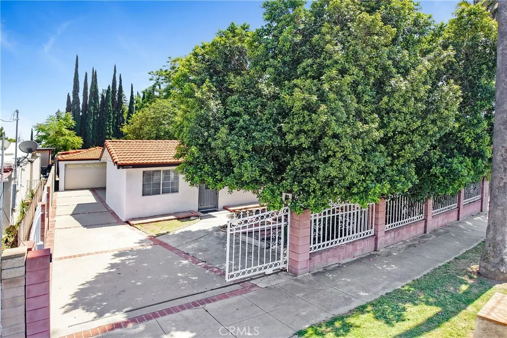 Sylmar, CA 91342