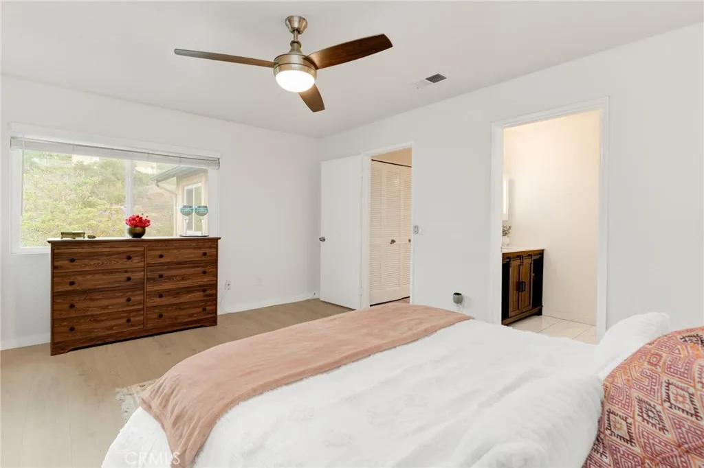 Photo #16: OC26098586 Listing: Photo #16